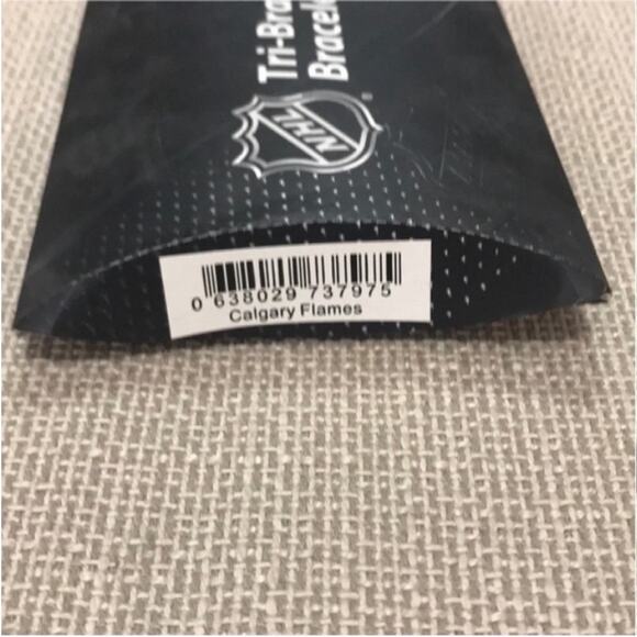 NHL Calgary Flames White Braided Bracelet - Picture 6 of 7